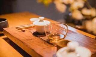 且将新火试新茶 且将新火试新茶